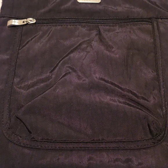 Baggallini Black Crossbody Bag - Picture 3 of 11